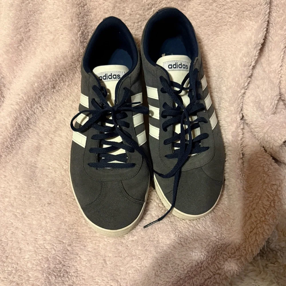 Men's Adidas sneakers